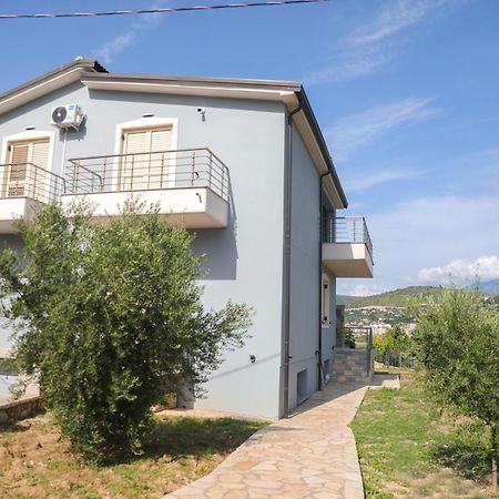 Amla'S Villa Berat Exterior photo